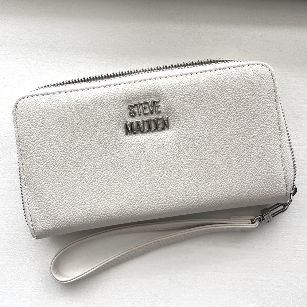Steve Madden Wrist Wallet